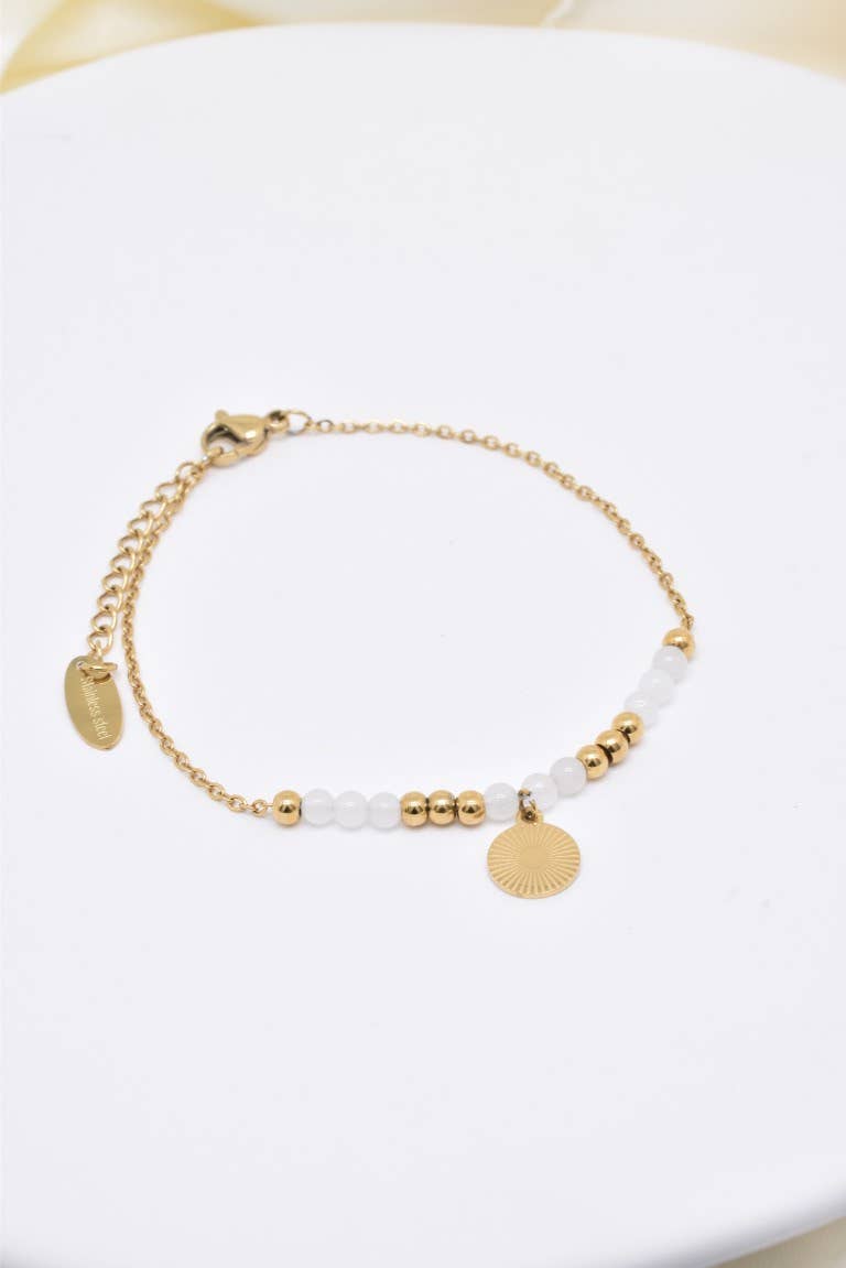 Bracelet Doré Avec Perles Blanches