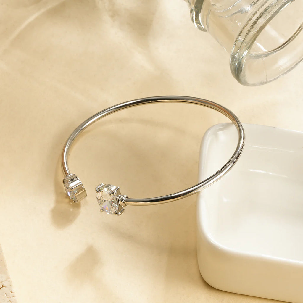 Bracelet Jonc Ouvert Argenté Avec Double Cristal