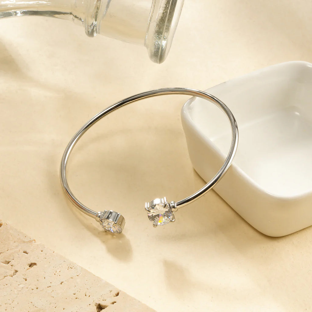 Bracelet Jonc Ouvert Argenté Avec Double Cristal